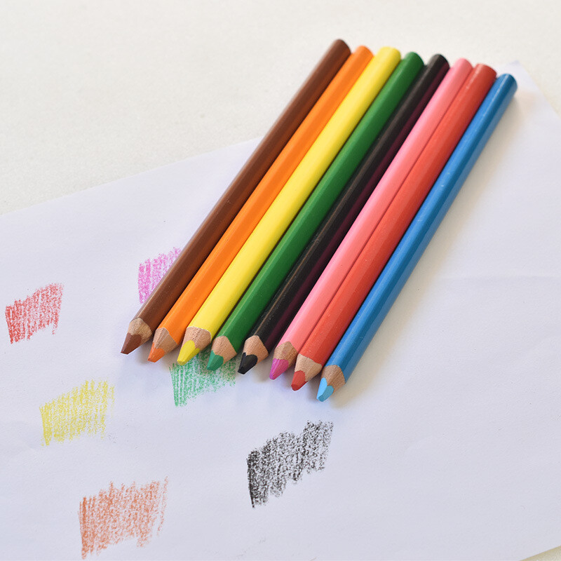 12 vnt. trikampių spalvotų pieštukų rinkinys su stora statine (5 mm šerdis) ir drožtuvu profesionaliam piešimo eskizavimui pasteliniam menui