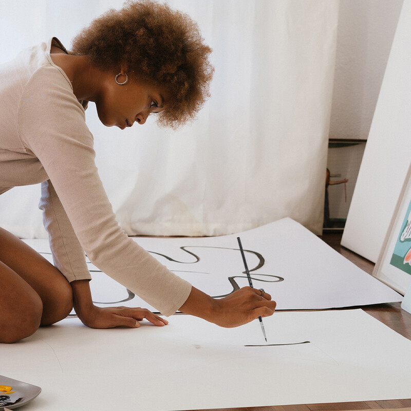 30 tk. Lastele mõeldud värvipintslid, konkspliiats, akrüüldetailid, miniatuursed pintslid, väikesed miniatuurid, laps