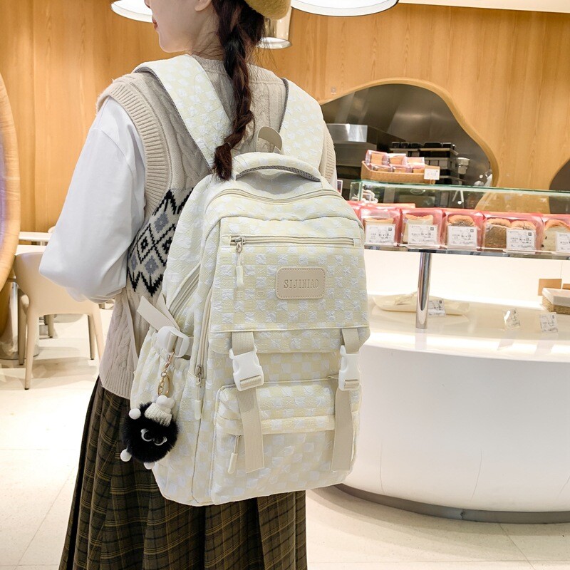 Iskolatáska középiskolás lányoknak, középiskolásoknak, nagy befogadóképességű, egyszerű hátizsák