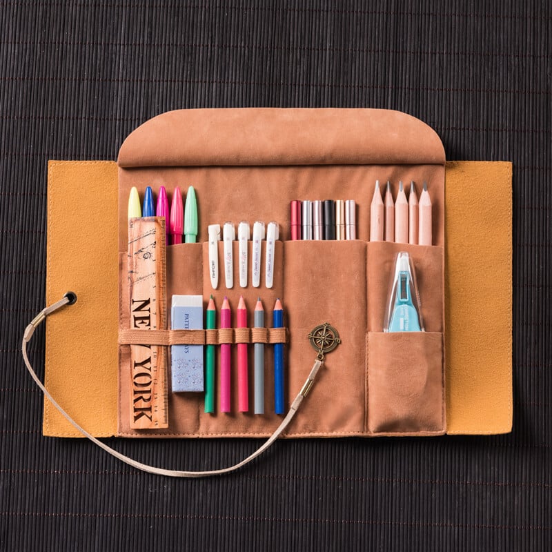 Jauni retro rullīšu zīmuļu futrāļi Ādas zīmuļu kastīte Uzglabāšanas zīmuļu soma Pencils Estuches Escolares skolas piederumu pildspalvu dāvanu kastīte