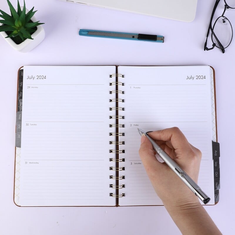Agenda 2024 Caiet A5 Planificator zilnic săptămânal Cartea spirală Obiective lunare Programe de obiceiuri Papetarie Rechizite școlare de birou