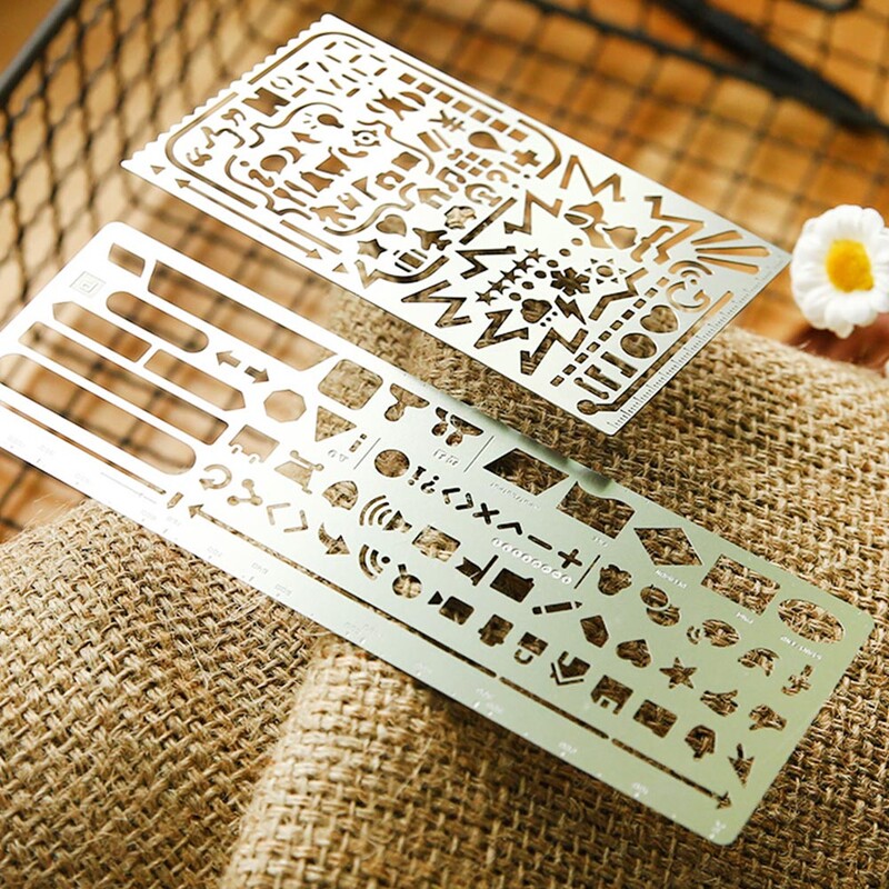 Õõnes metallist joonlaud Käsitöö stantsid Joonistusmalli Joonlaud Scrapbooking Metallist reisipäevik Sülearvuti isetegemise tööriist Malli kaunistus