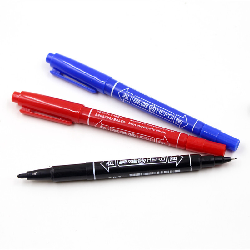 6 ks horúcich výpredajových vysoko kvalitných obojstranných fixiek s vodeodolným atramentom (čierna, modrá, červená), atrament 0,6-2,0 mm, permanentné fixky s dvojitým hrotom