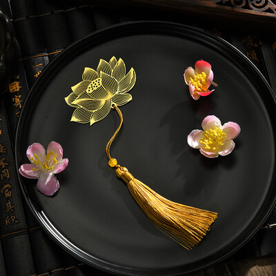 Peened õõnsad metallist järjehoidjad kullavärvi lehtede veeni lootose kujuga raamatumärgid tutiga kirjatarvetega õpilaste lugemistarvetega