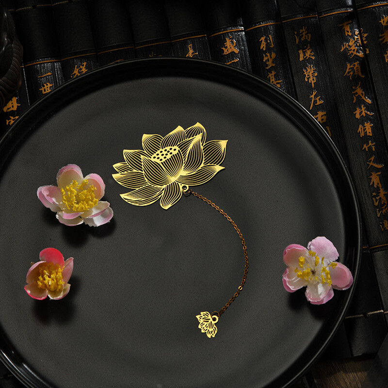 Peened õõnsad metallist järjehoidjad kullavärvi lehtede veeni lootose kujuga raamatumärgid tutiga kirjatarvetega õpilaste lugemistarvetega