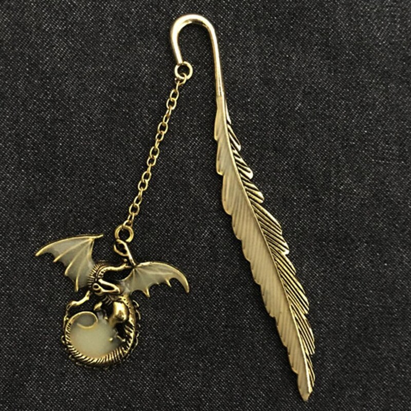 Vintage metallist järjehoidjad Helendav sulgede disain lendava lohega Järjehoidja Armsad loomad Järjehoidja ripats Kirjatarbed