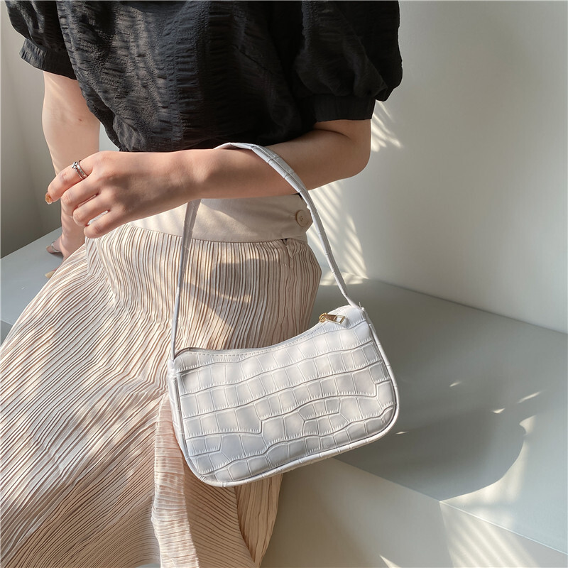 Suvised lihtsad kotid 2022 Uus moodne Interneti-kuulsuste lihtne kaenlaaluse õlakott Moodne krokodillimustriga ketikott