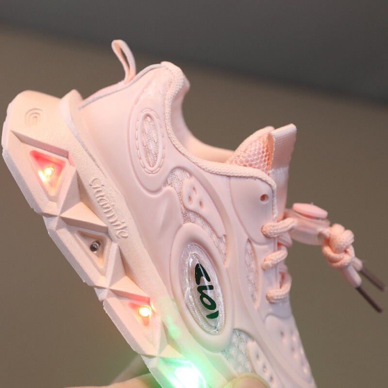 LED apgaismoti apavi Bērnu kedas īpaši vieglas, elpojošas skriešanas apavi ar mīksto zoli meitenēm ikdienas trenažieri āra sporta apavi zēniem
