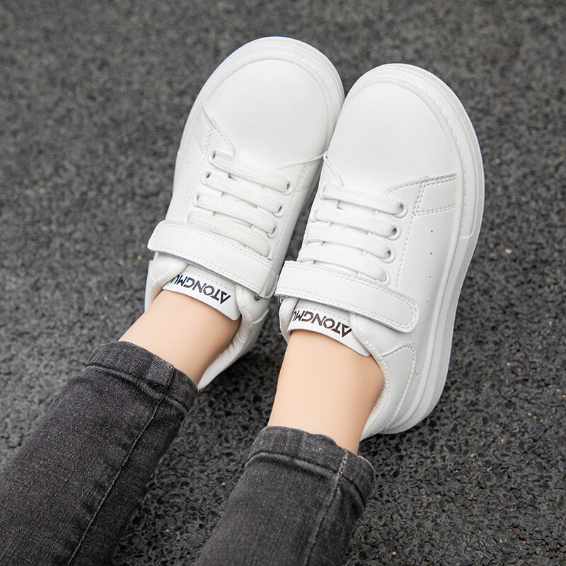 Uued tossud, lapsed, kevad/sügis, uued poisid, tüdrukud, tennised, spordijalatsid, vabaaja jalanõud, nahast pehme tallaga laste väikesed valged kingad