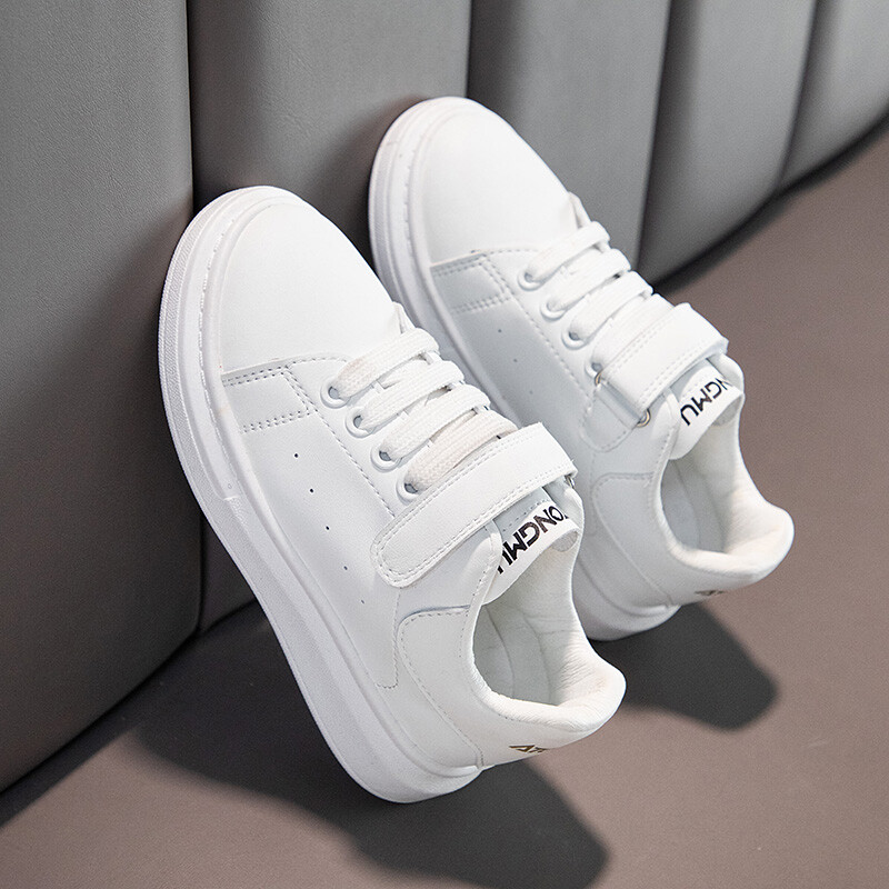 Uued tossud, lapsed, kevad/sügis, uued poisid, tüdrukud, tennised, spordijalatsid, vabaaja jalanõud, nahast pehme tallaga laste väikesed valged kingad