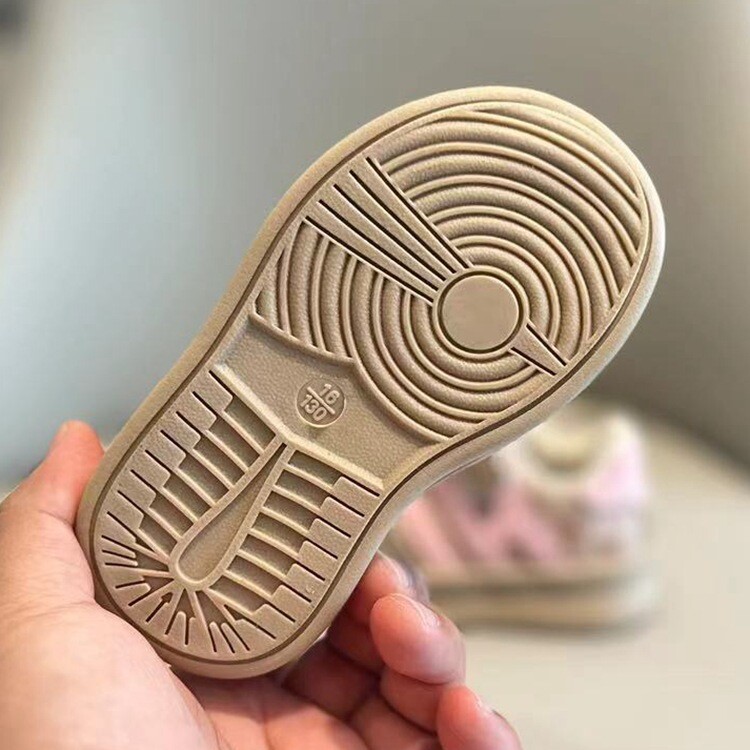 Lastejalatsid lastele Kingad Beebitüdrukute väikelastejalatsid Moodsad vabaaja kerged hingavad pehmed poiste tossud Sport Jooksmine