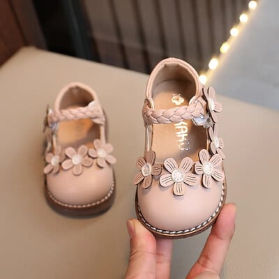 Meiteņu jaukās princeses kurpes Bērnu eleganti modes ādas apavi ar ziediem 2024. gada jauni bērnu apavi ar mīksto zoli, plakani apavi ballītēm kāzām