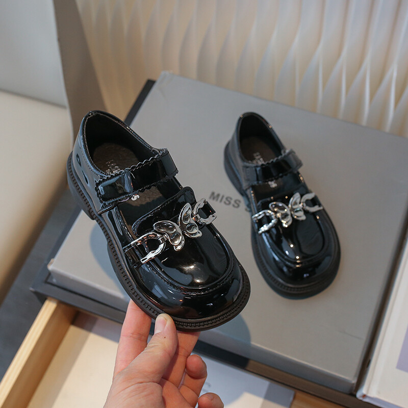 Metallist pandlaga vibu tüdrukute ümmargused libisemisvastased nahast kingad kevad-sügis PU printsessi nahast kingad Sandalias De Mujer