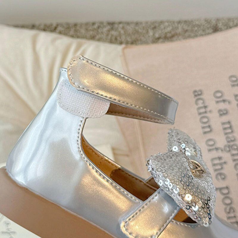 Jaunas meiteņu spīdīgas lakādas apavi Mirdzoši tauriņi Eleganti pavasara rudens meiteņu apavi ar augstu augšējo potīti, bērnu apavi H07301