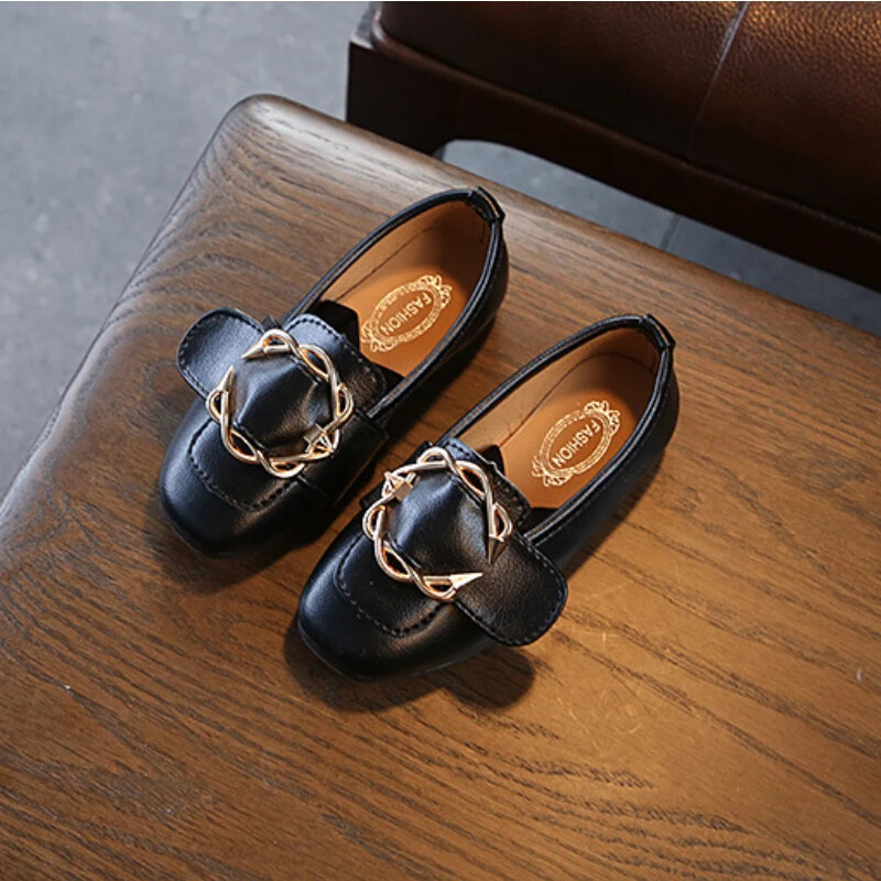 tufli dlâ devočki Dječje kožne cipele Metalne kopče Jednostruke cipele za djevojčice Ravna peta Modna ležerna cipela Meki potplat Dječje cipele