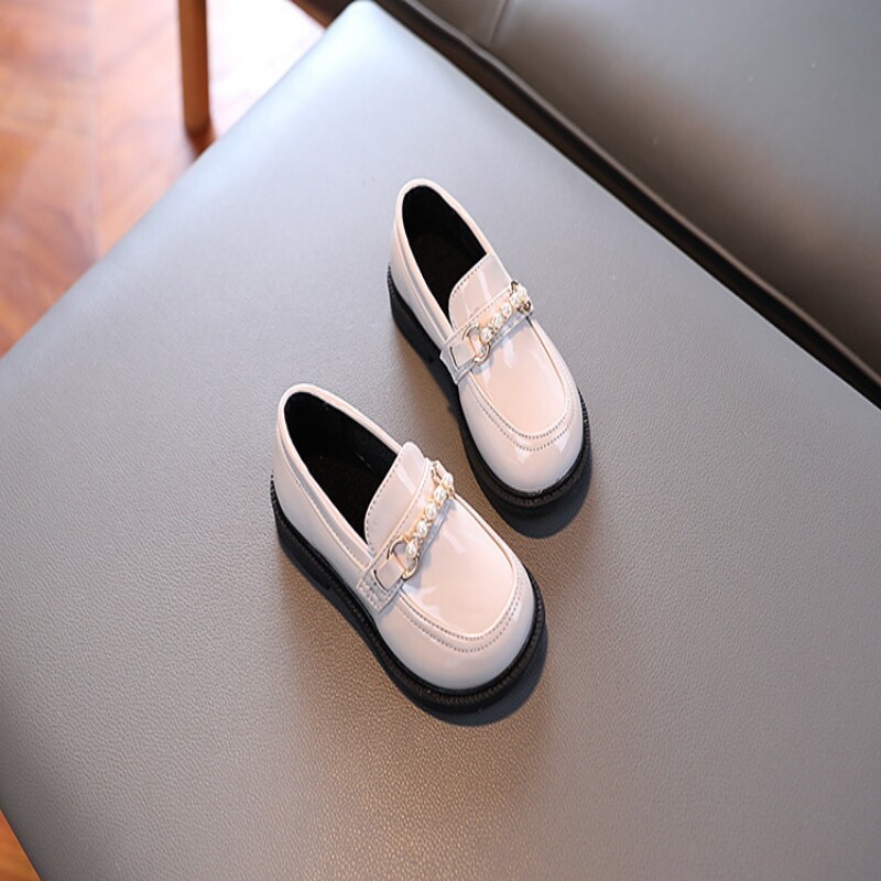 Moodsad lasteprintsessikingad Lapsed, ümara varbaga, vabaaja nahast kingad Lastele õues pehmed peokingad, lamedad tüdrukud Briti stiilis pulmakingad