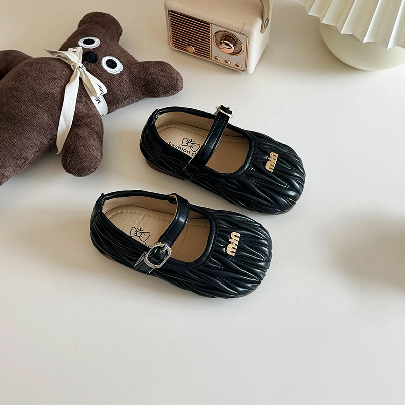 2024. aasta kevad-sügis, uus tüdruk, väikesed PU-nahast kingad, pehme tallaga ümmargused varbad, ühe jalaga vabaaja põrandakatted