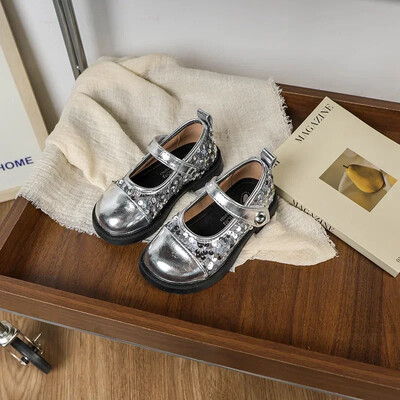 Laste nahast kingad Tüdrukute hõbedased litrid Kingad Kevad Sügis Uued Lapsed Põhjusprintsess Lapitööd Lamedad kingad Mood Mitmekülgne