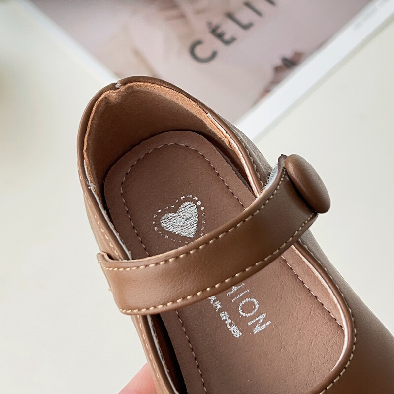 Детски кожени обувки Момичета Плитки обувки на принцеса Удобни британски стил Ежедневни обувки с мека подметка Размер 23-34