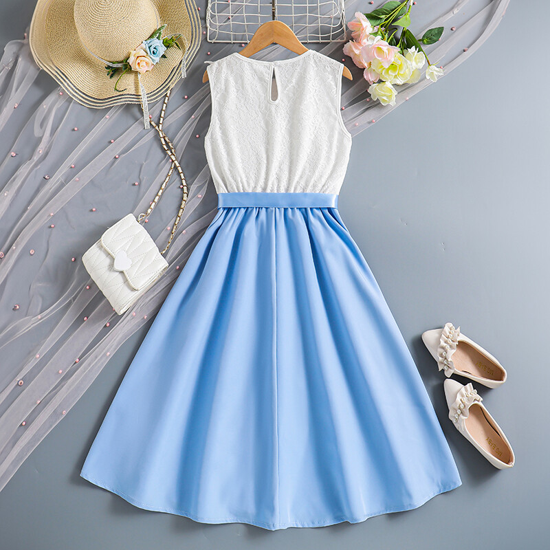 Haljina za djevojčice od 8 do 12 godina Bijelo plava haljina s čipkastim rubom, patchwork i naborani dizajn Jednostavna, velikodušna dnevna, kauzalna, elegantna odjeća