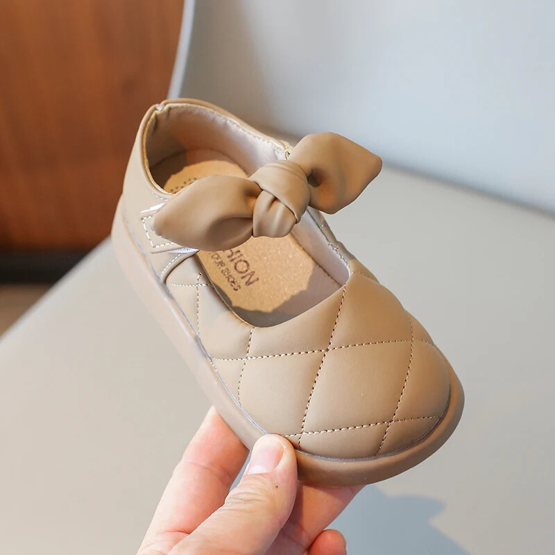 Tüdrukute nahast kingad 2024 kevad-sügis beebitüdrukute kingad 1-2 aastased ühevärvilised pehme tallaga libisemisvastased laste kingad