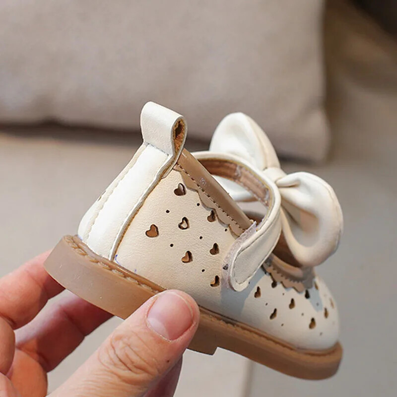 Suvised tüdrukute kingad ühevärvilised lamedad laste nahast kingad Pehme tallaga libisemisvastased õõnsad lastesandaalid vabaaja kingad tüdrukutele