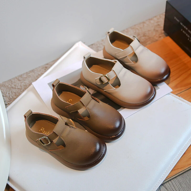 2024. aasta kevad, uus stiil Moodsad ja mugavad vabaaja madala suuga tüdrukute pehme tallaga kulumiskindlad madala otsaga nahast kingad