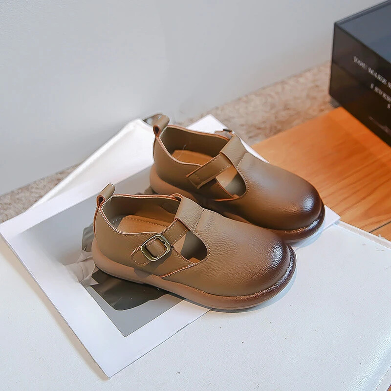 2024. aasta kevad, uus stiil Moodsad ja mugavad vabaaja madala suuga tüdrukute pehme tallaga kulumiskindlad madala otsaga nahast kingad