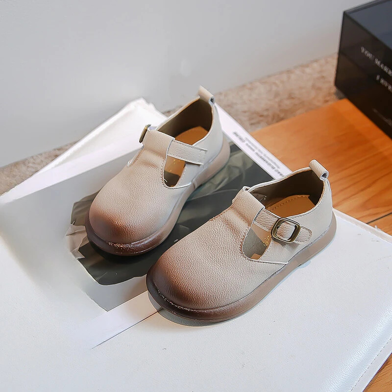 2024. aasta kevad, uus stiil Moodsad ja mugavad vabaaja madala suuga tüdrukute pehme tallaga kulumiskindlad madala otsaga nahast kingad