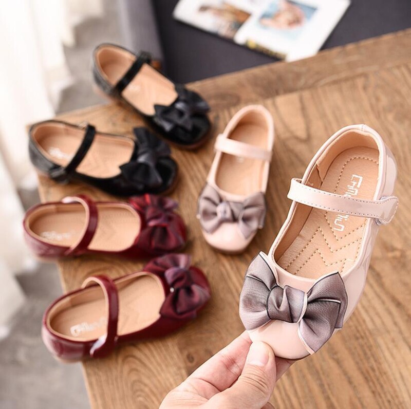 Lastejalatsid Printsessikingad Punased Roosad Mustad Sandaalid Laste Nahast Peokleit Lame kass Tüdrukute Sandaalid Beebidele vabaaja tossud