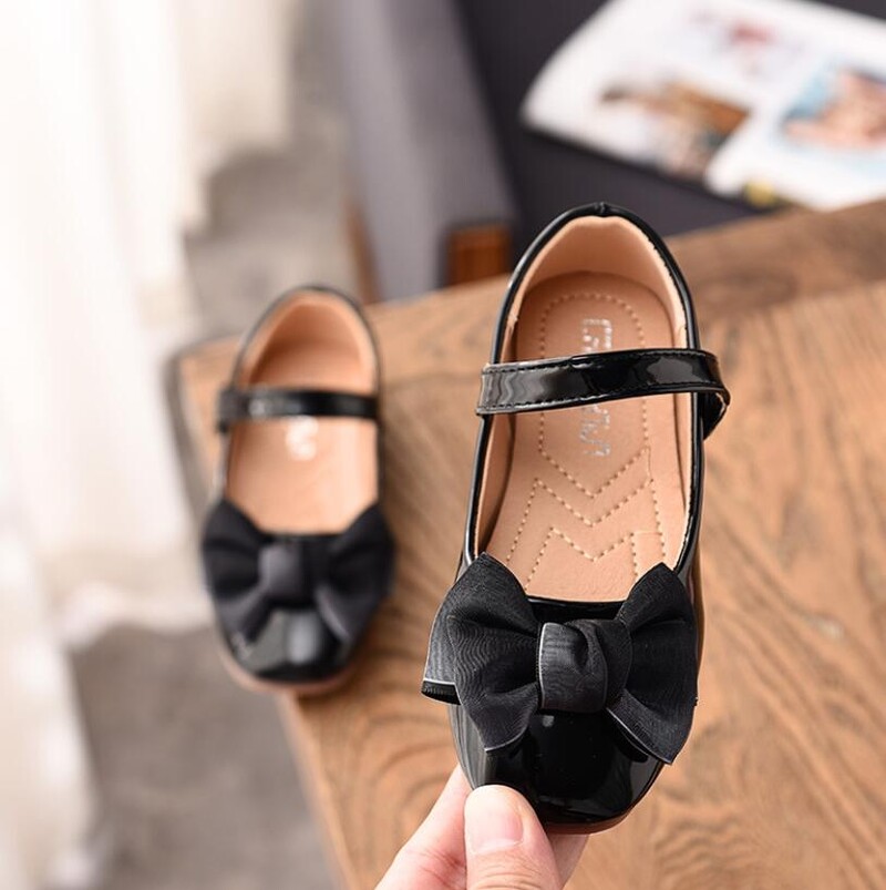 Lastejalatsid Printsessikingad Punased Roosad Mustad Sandaalid Laste Nahast Peokleit Lame kass Tüdrukute Sandaalid Beebidele vabaaja tossud