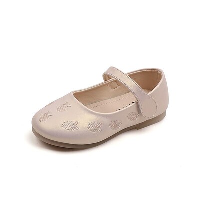 Tüdrukutele Pehmed Mugavad vabaajajalatsid Koolimood Laste väikesed nahast kingad Sügis kevad Uued tantsukingad H410