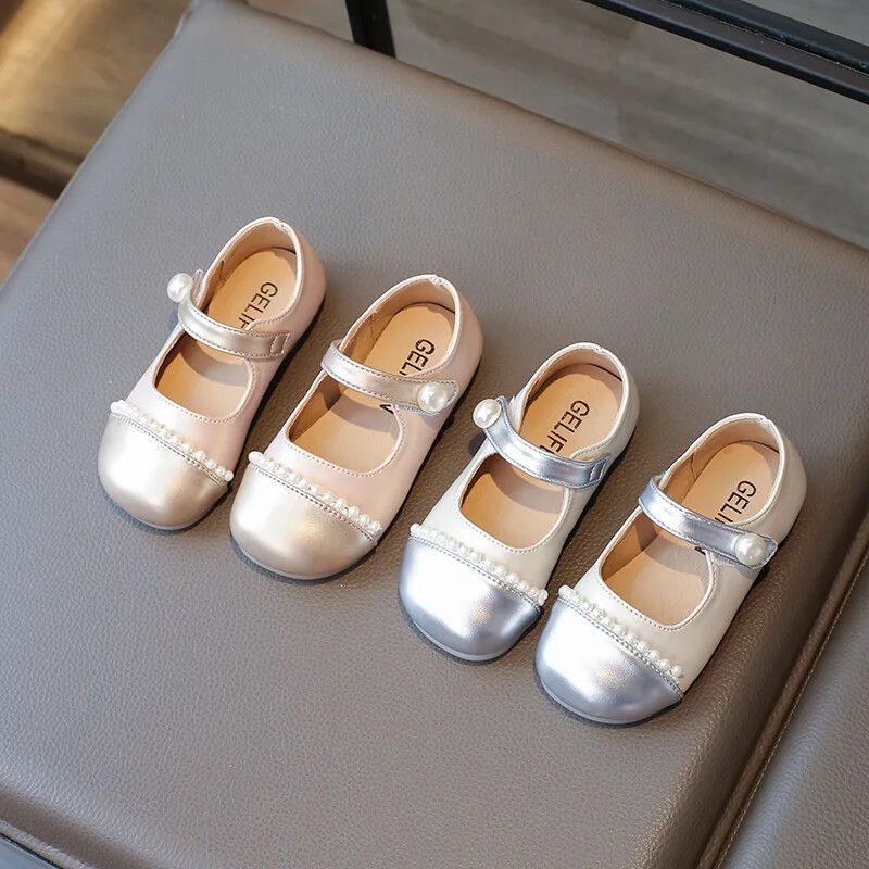 Tüdrukute lakknahast Mary Janesi pärlitega kingad armsad pärlitega vabaajajalatsid õpilastele Pehme põhjaga platvormkingad Tüdrukutele H08018