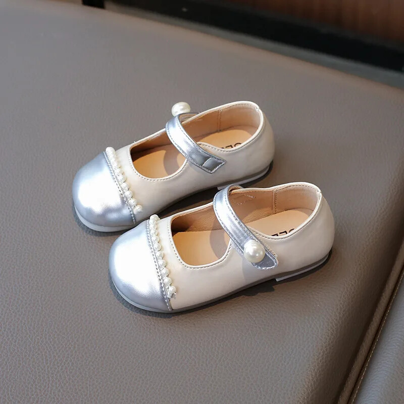 Tüdrukute lakknahast Mary Janesi pärlitega kingad armsad pärlitega vabaajajalatsid õpilastele Pehme põhjaga platvormkingad Tüdrukutele H08018