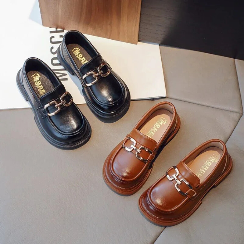 2024 г. Детски кожени обувки за момичета, есен, нова мода и удобни ежедневни обувки в стил Обединеното кралство, против хлъзгане, обувки за сватбени представления