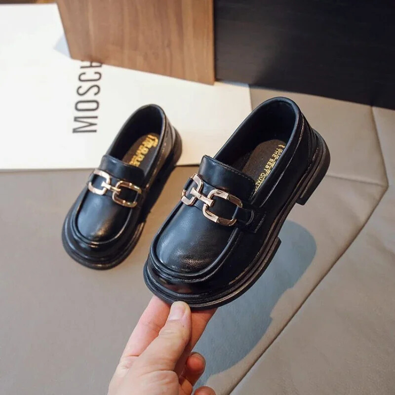 2024 г. Детски кожени обувки за момичета, есен, нова мода и удобни ежедневни обувки в стил Обединеното кралство, против хлъзгане, обувки за сватбени представления