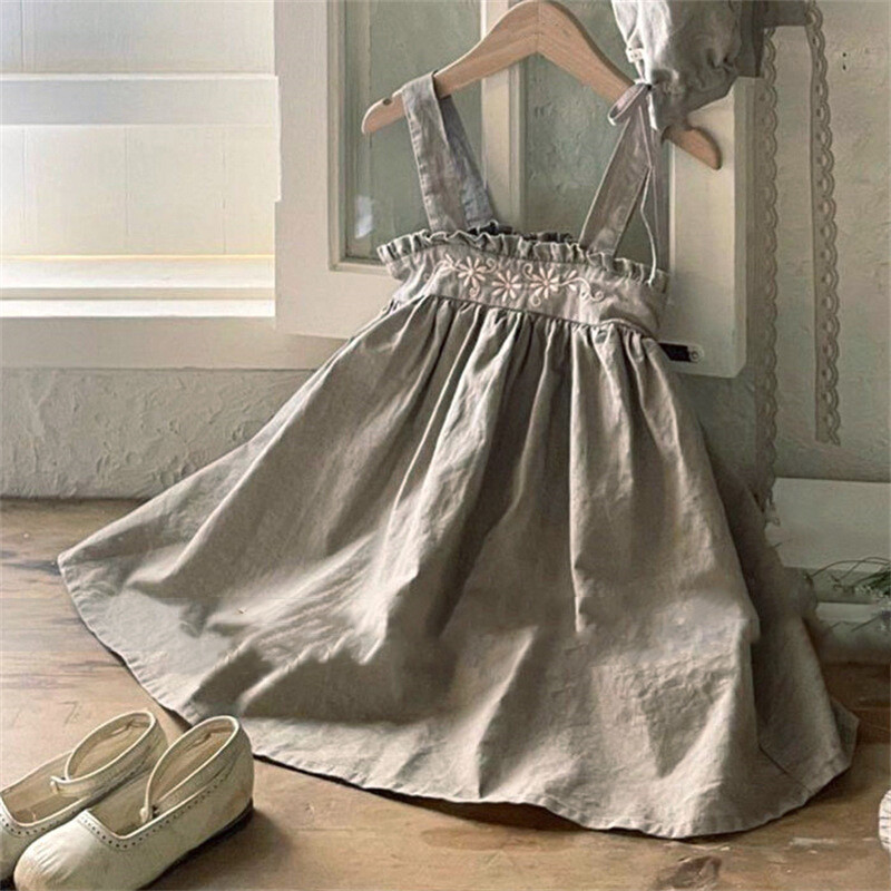 Лятно облекло Нова бебешка рокля за момичета за деца Темперамент Проста бродерия на цветя с дървена рокля за кукла с презрамка на ухото