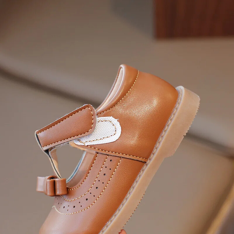 Tüdrukute printsessikingad 2024 Uued lastejalatsid suurte laste must PU-nahast Akadeemiline Tuulekooli õpilaspüks