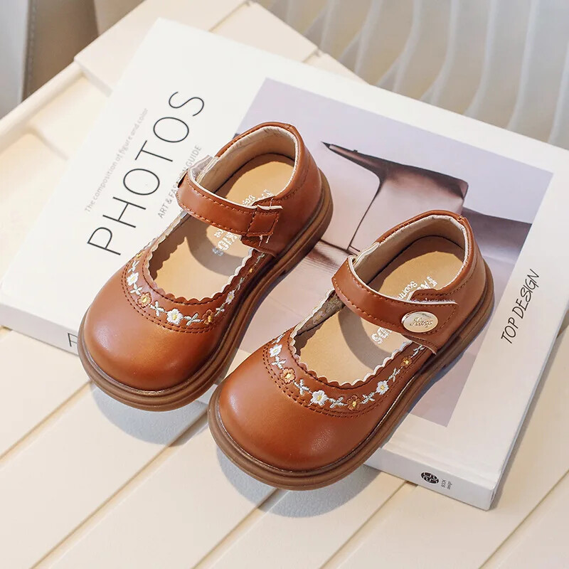 Laste nahast kingad Mood Tikitud lillega tüdrukute lamedad kingad Põhjuslik mitmekülgne kevad-sügis Laste printsessikingad libisemiskindlad