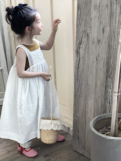 Tüdrukute vabaajakleidid Printsessi suvi Uus Korea 2024 valge pitslillega vest, pikad õõnsad lasteriided