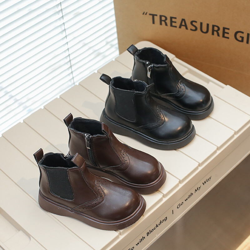 Briti stiilis laste lühikesed saapad poistele 2023. aasta sügis ja talv Uued armsad tüdrukud Retro-lihtsad lapsed Chelsea ühevärvilised saapad