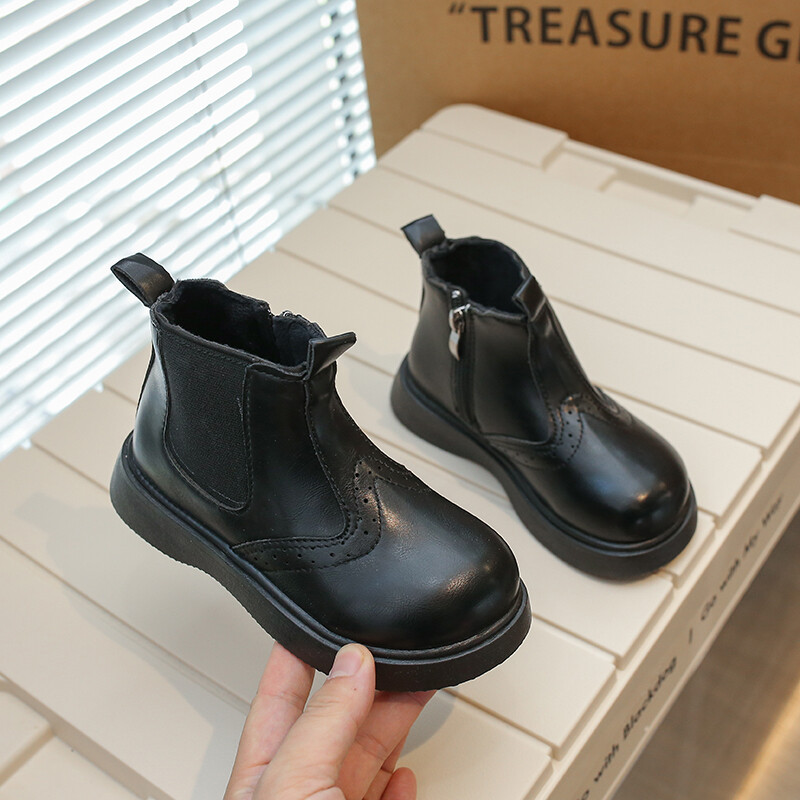 Briti stiilis laste lühikesed saapad poistele 2023. aasta sügis ja talv Uued armsad tüdrukud Retro-lihtsad lapsed Chelsea ühevärvilised saapad