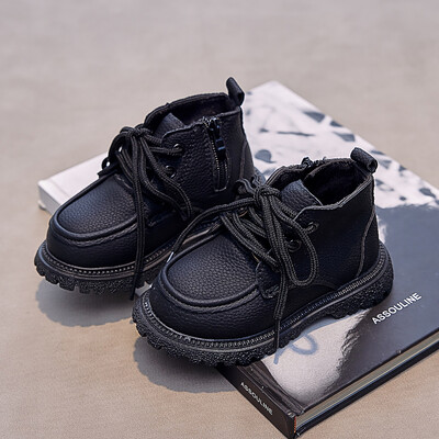 Sügis Uued Laste Ühekordsed Nahast Saapad Beebile Armsad Mullavärvi Lühikesed Saapad Poistele Lahedad Pehmed Kingad Tüdrukutele Moodsad Pitsidisainid Saapad