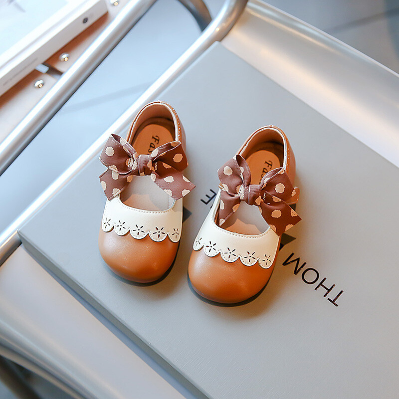 Uued laste vabaajajalatsid, pits, täpptrükk, vibu konks ja silmus, lastemood, elegantsed tüdrukute nahast kingad, pehmed 2023. aasta PU