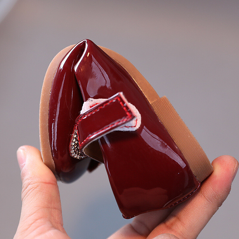 Нови обувки за принцеса за малко момиченце, бебешки панделки, лачени обувки с кристали, модни детски парти обувки, равни обувки, ежедневни обувки G854