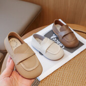 2024 Tüdrukute printsessikingad Kevad sügis Pehme põhjaga laste nahast kingad Mood Põhjuslikud libisemiskindlad lastekorterid libisemiskindlad mitmekülgsed