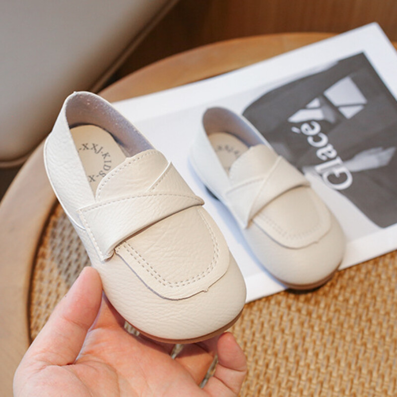 2024 Tüdrukute printsessikingad Kevad sügis Pehme põhjaga laste nahast kingad Mood Põhjuslikud libisemiskindlad lastekorterid libisemiskindlad mitmekülgsed