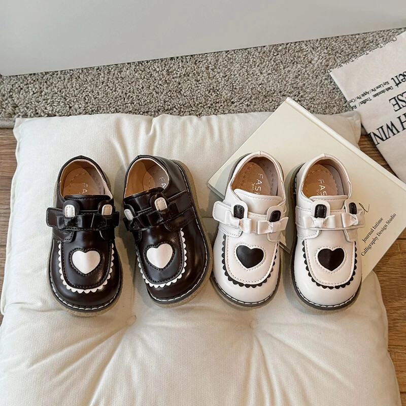 Slatke cipele za princezu za male djevojčice, modne dječje kožne cipele s mekim potplatom sa slatkim ljubavnim srcem, ravne cipele za djevojčice s mašnom i čipkom za zabavu