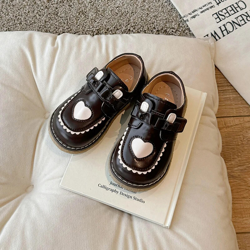 Slatke cipele za princezu za male djevojčice, modne dječje kožne cipele s mekim potplatom sa slatkim ljubavnim srcem, ravne cipele za djevojčice s mašnom i čipkom za zabavu