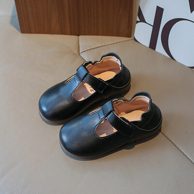 2023. aasta uued pehmed konksu ja silmuse T-rihmaga tüdrukute vabaajajalatsid Drop Shipping Boys nahast kingad platvorm libisemiskindlad laste tüdrukud mokasiinist kingad